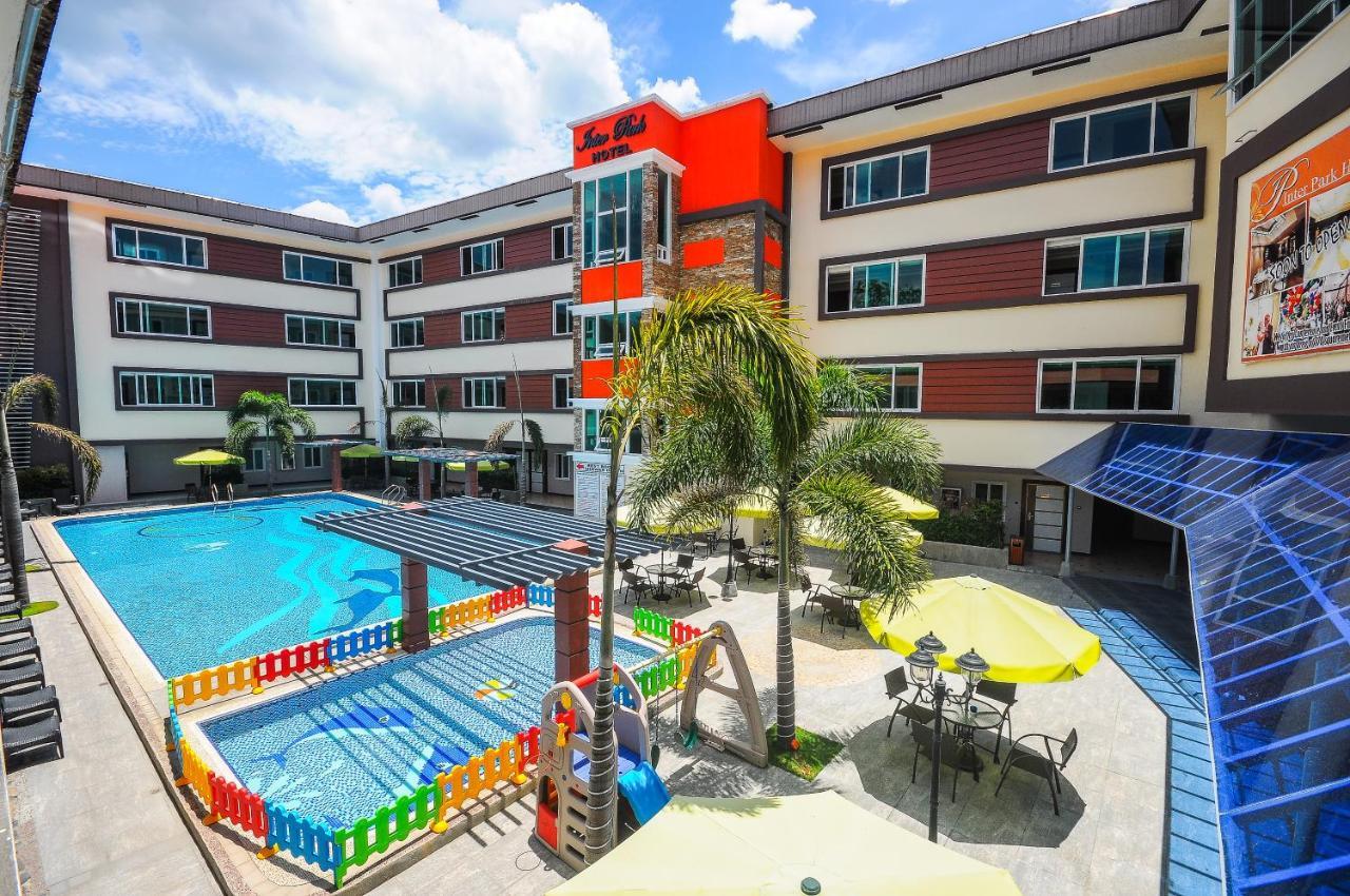 Interpark Hotel Olongapo Exterior foto